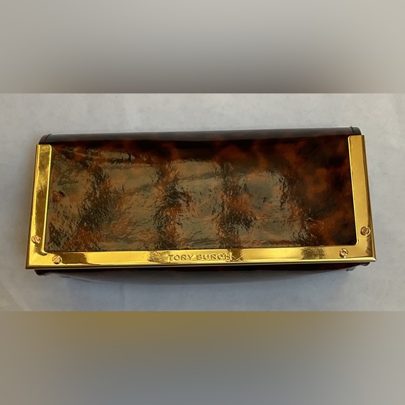 Tory Burch designer sunglasses with case - Picture 5 of 5